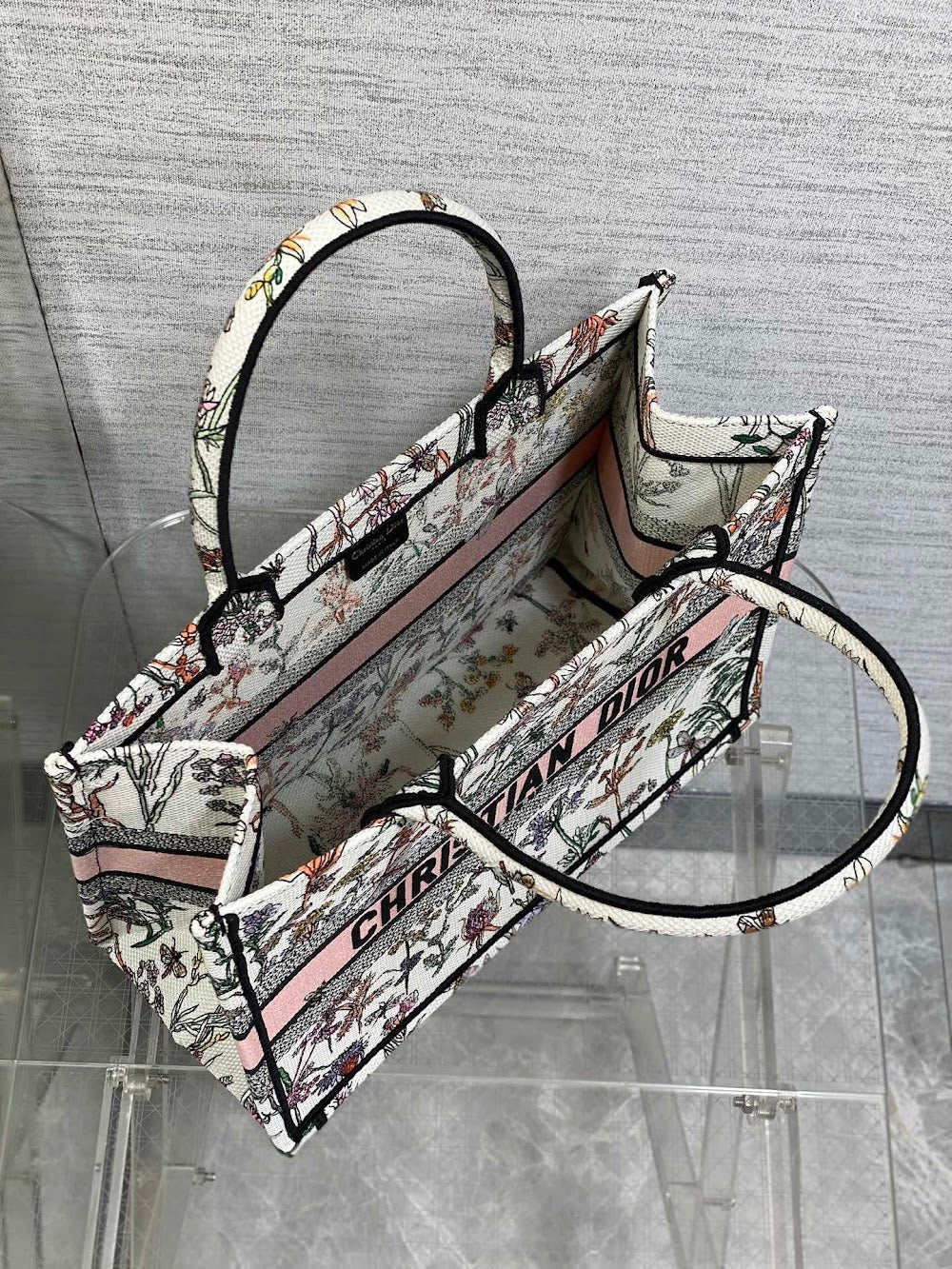 new-luxury-designer-bags-nm16038