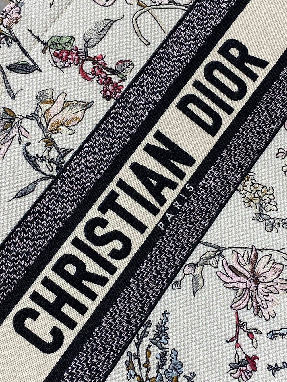 new-designer-premium-bags-nm16869