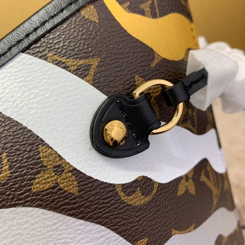 Anum Bags ln Luxury Bag --58407