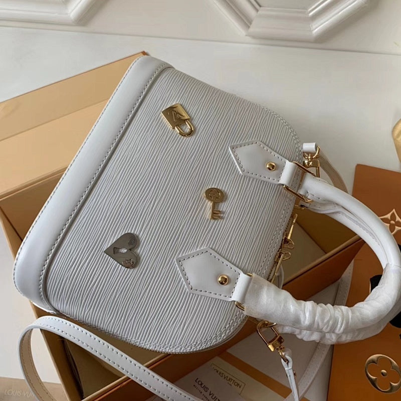 Anum Bags ln Luxury Bag --60754