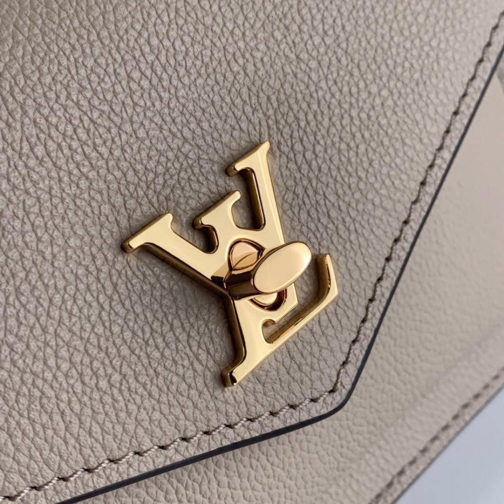 Anum Bags ln Luxury Bag --58056