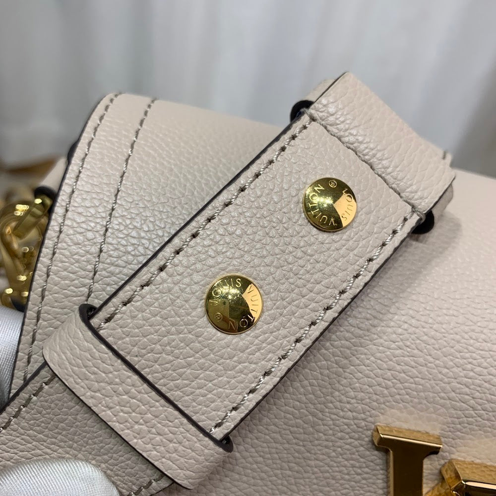 Anum Bags ln Luxury Bag --58849