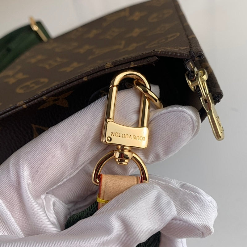 Anum Bags ln Luxury Bag --60813