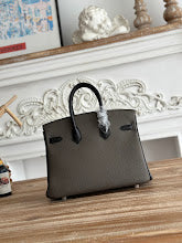 new-luxury-designer-bags-nm11352