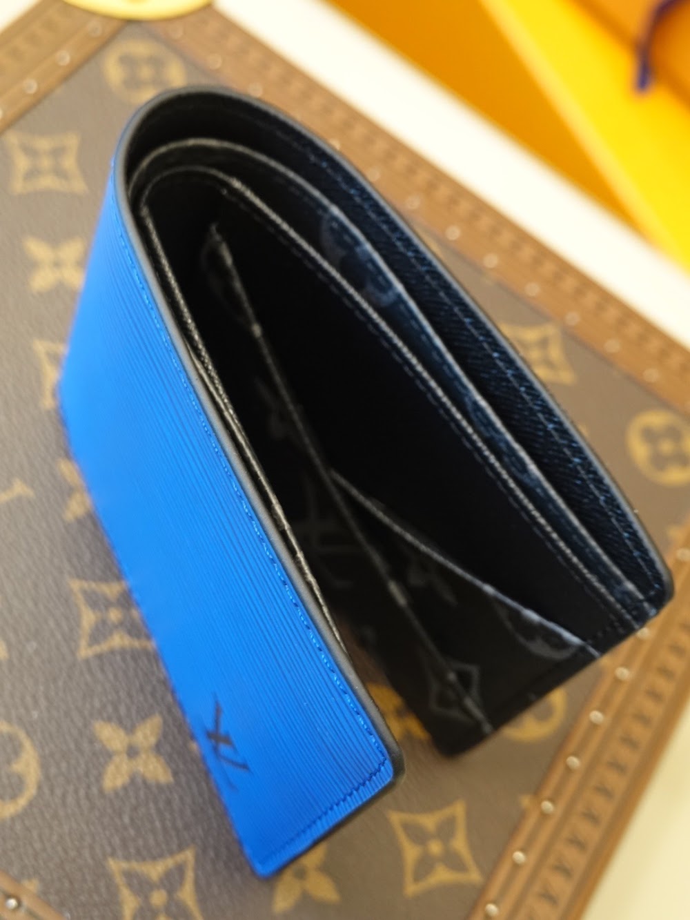 Anum Bags ln Luxury Bag --60152