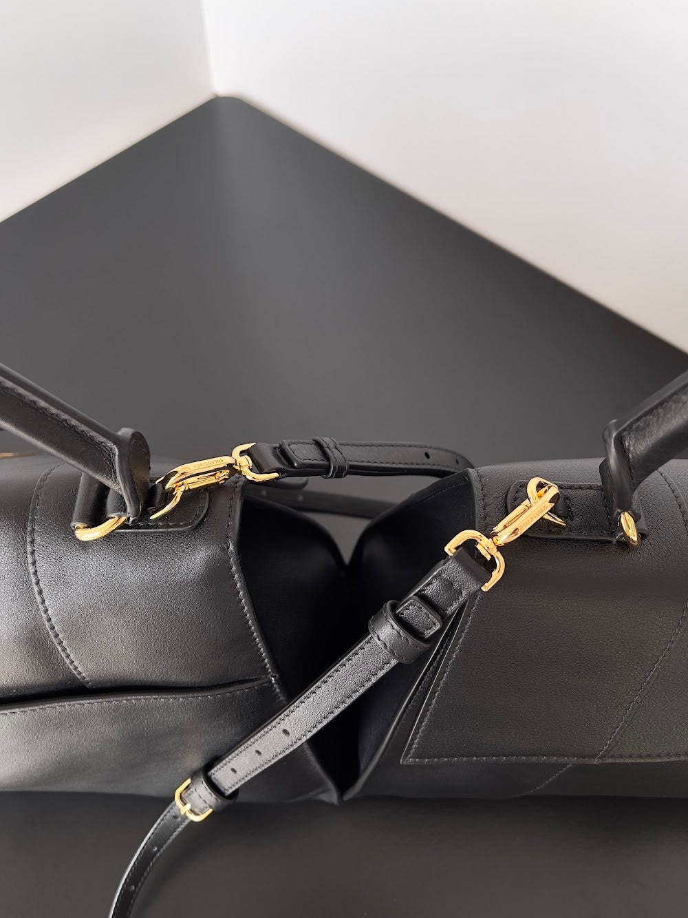 Ezyycart Bags Balenciaga Luxury Bag --111460