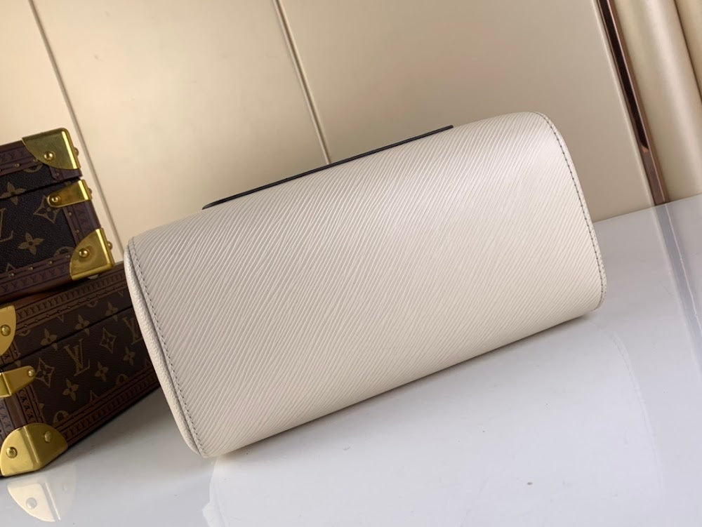 Anum Bags ln Luxury Bag --60940