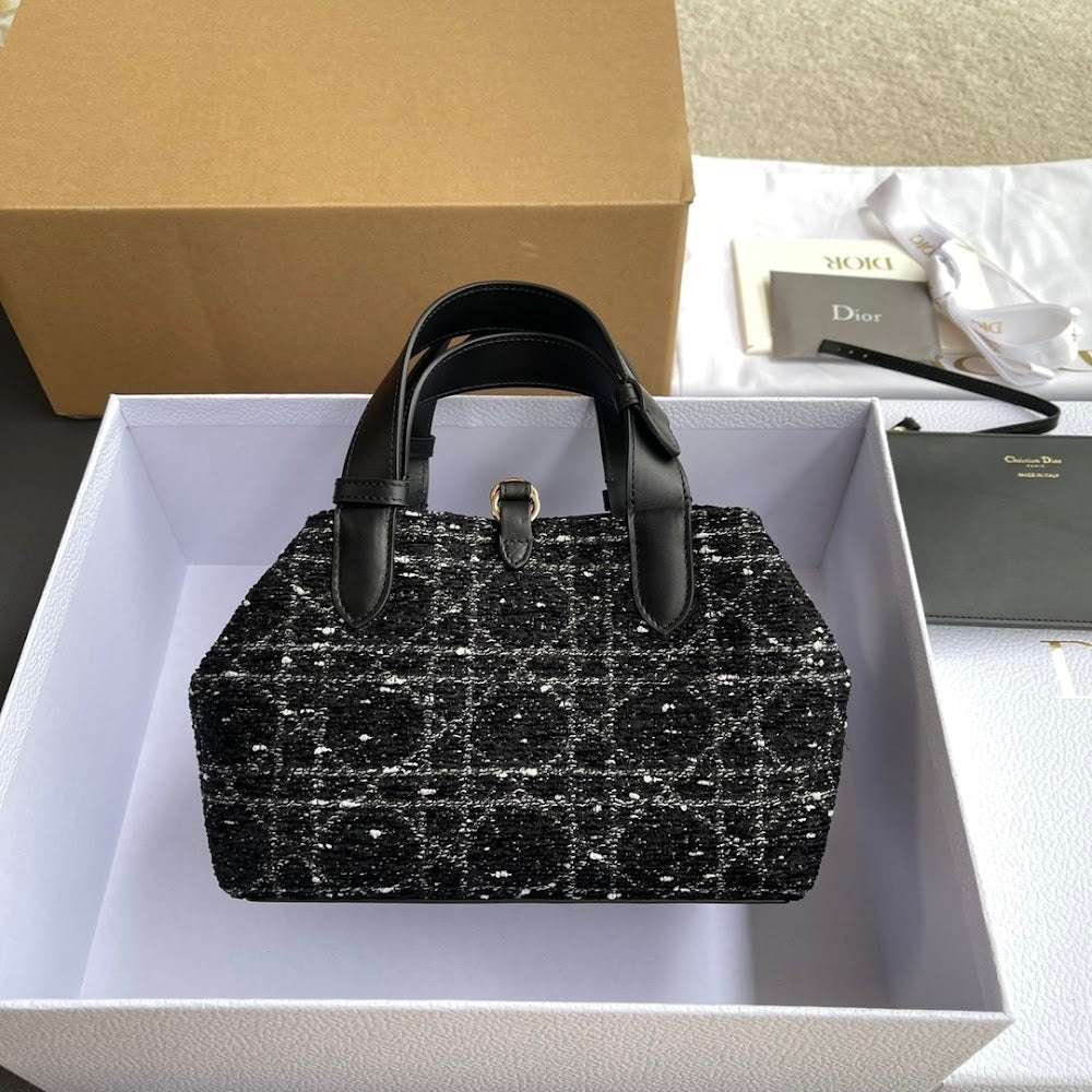 new-designer-premium-bags-nm15930