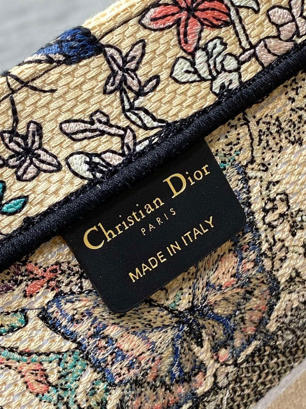 new-designer-premium-bags-nm16452