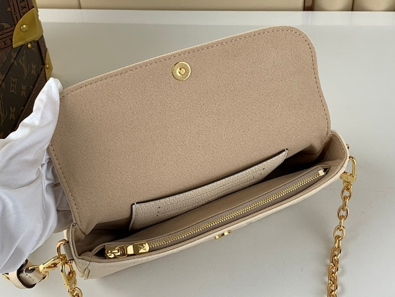 Anum Bags ln Luxury Bag --58974