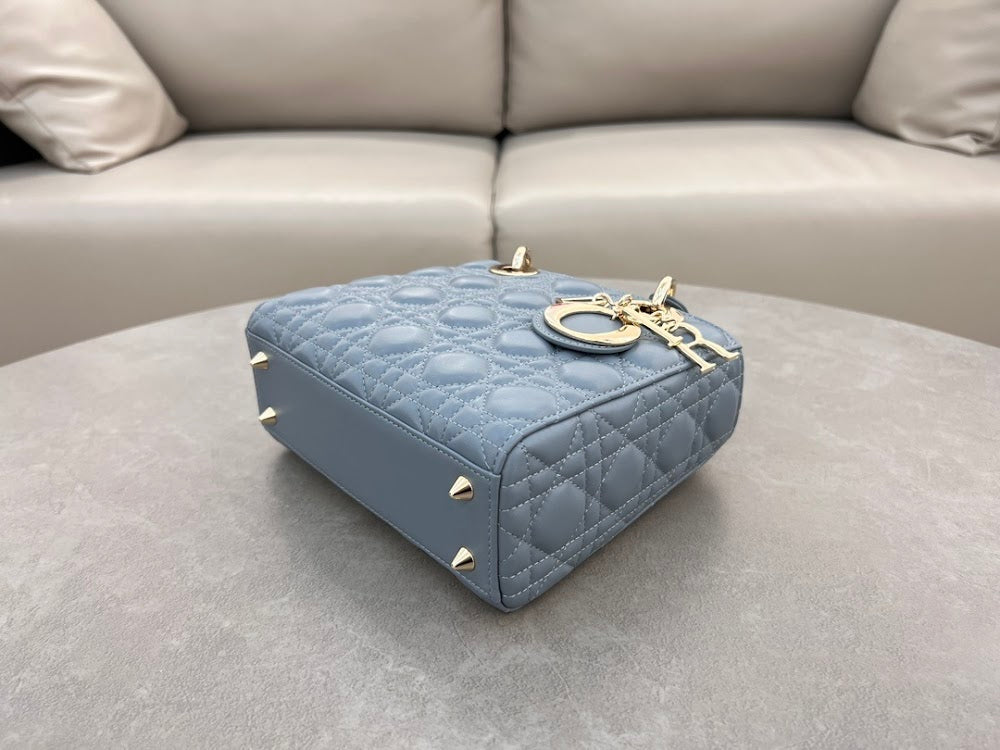new-luxury-designer-bags-nm16238