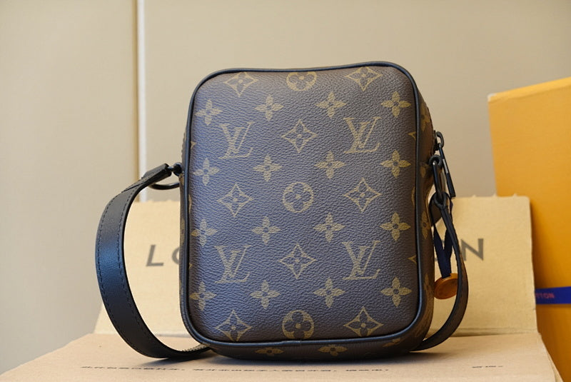 Anum Bags ln Luxury Bag --59965