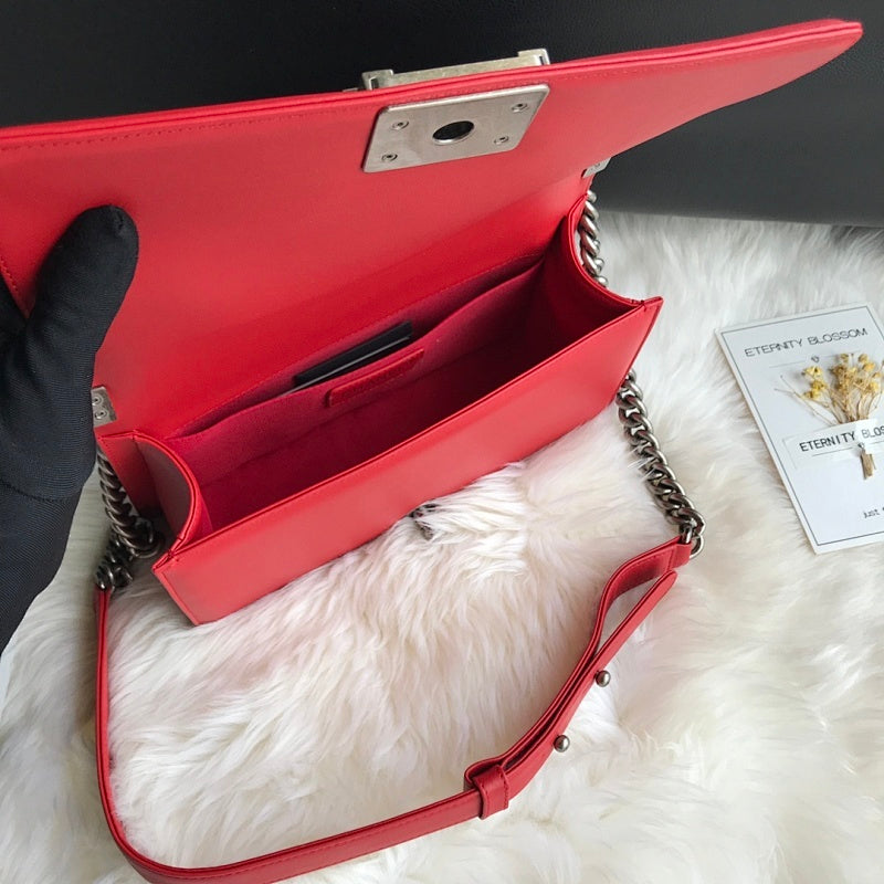 new-luxury-designer-bags-nm9279