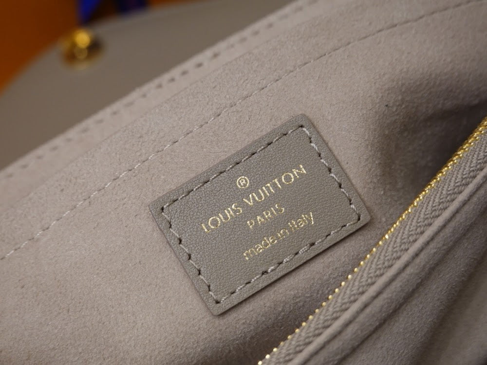 Anum Bags ln Luxury Bag --60209
