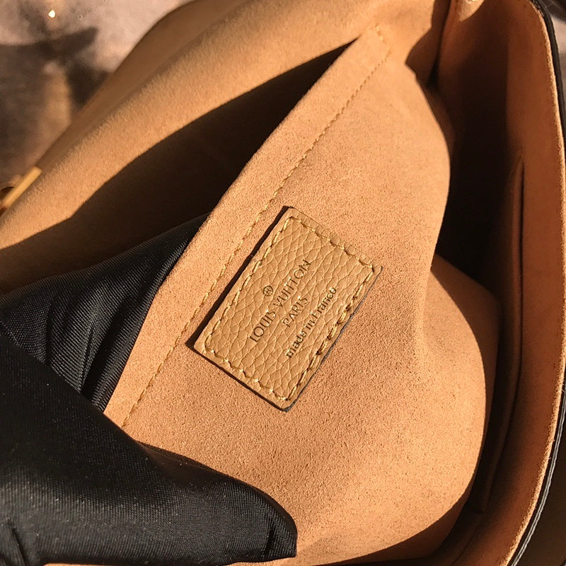 Anum Bags ln Luxury Bag --59955