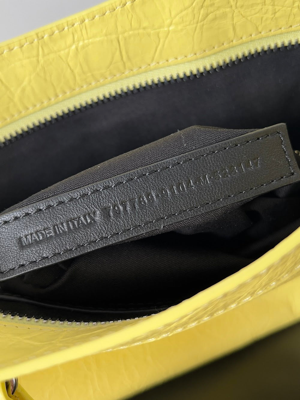 Ezyycart Bags Balenciaga Luxury Bag --110628