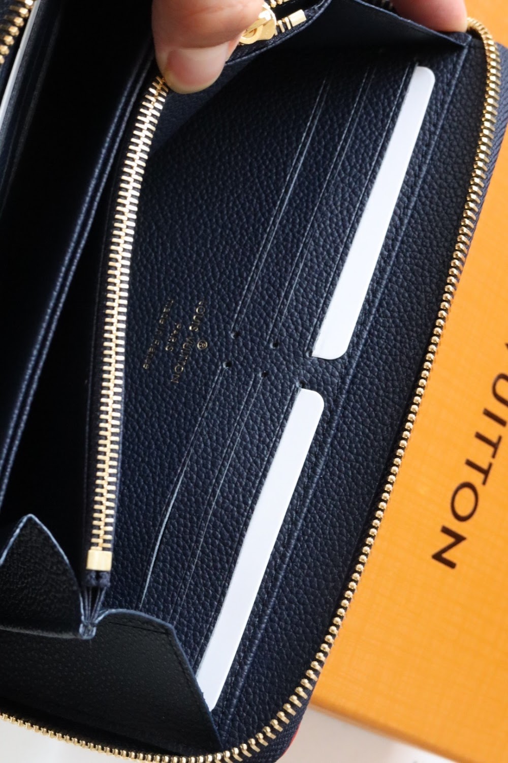 Anum Bags ln Luxury Bag --59860