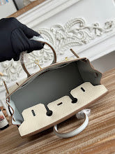 new-luxury-designer-bags-nm11385