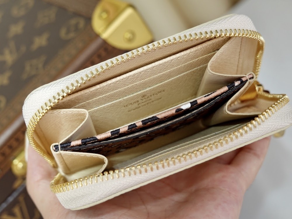 Anum Bags ln Luxury Bag --60326