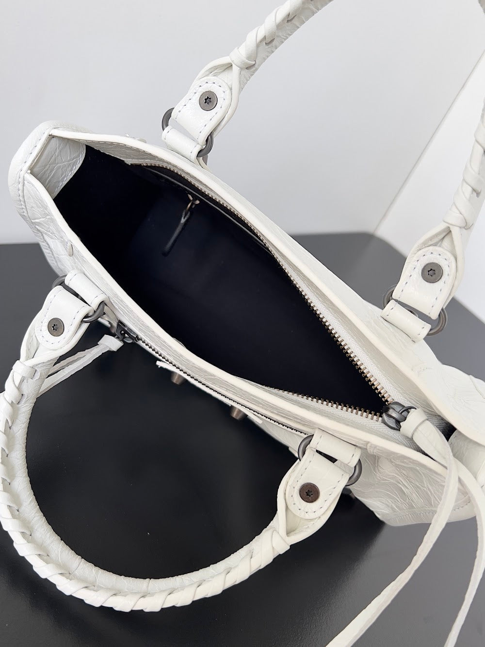 Ezyycart Bags Balenciaga Luxury Bag --110646