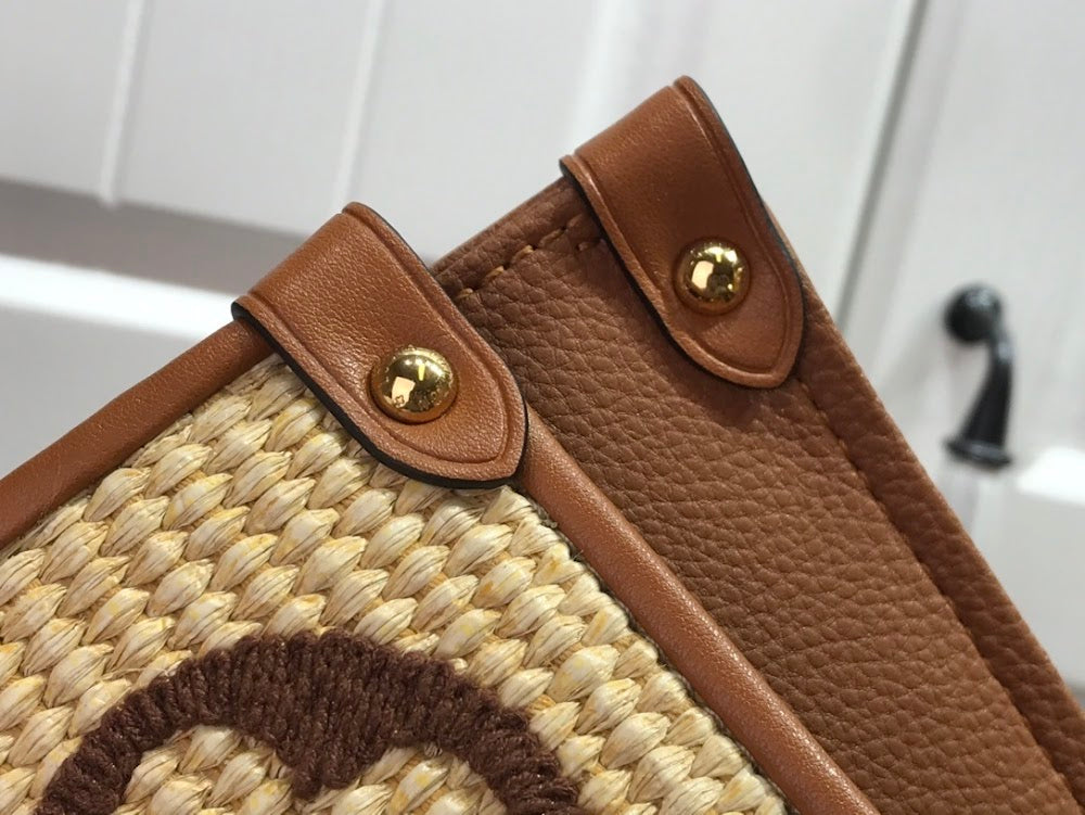 Anum Bags ln Luxury Bag --58757
