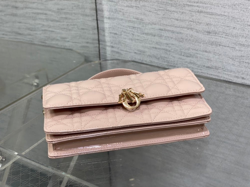 new-luxury-designer-bags-nm16477