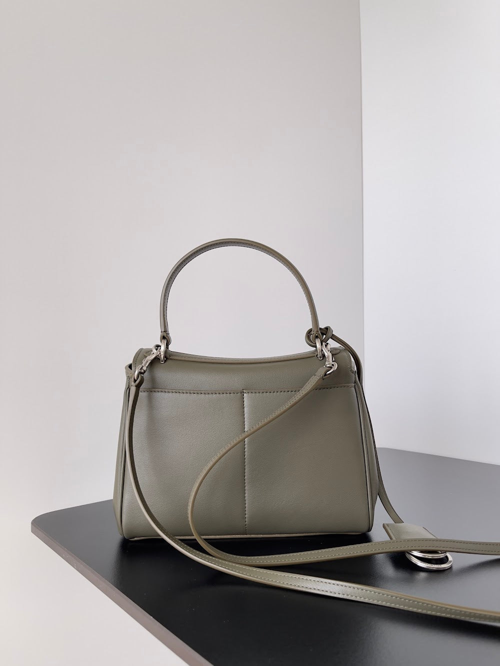 Ezyycart Bags Balenciaga Luxury Bag --110649