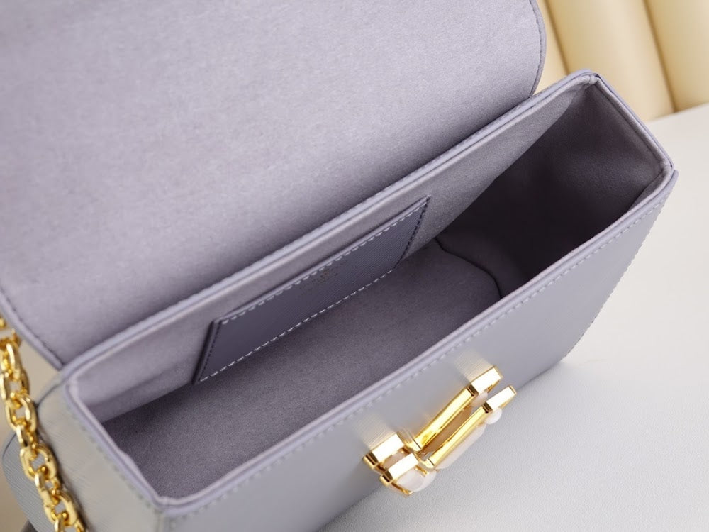 Anum Bags ln Luxury Bag --61136