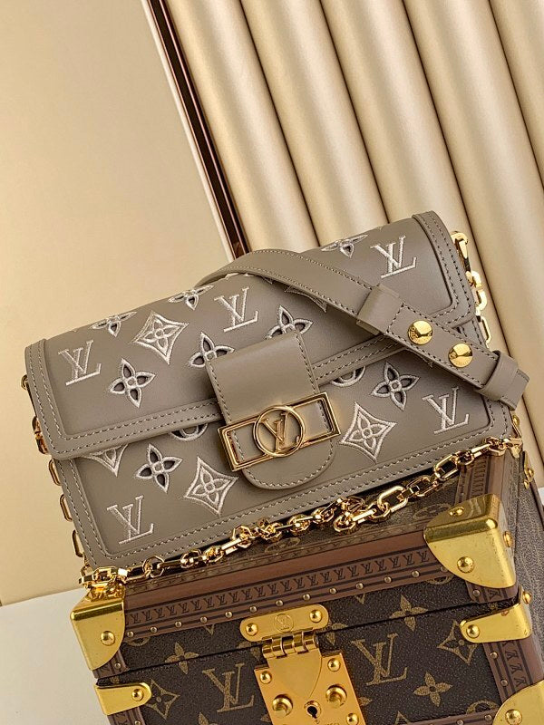 Anum Bags ln Luxury Bag --57869