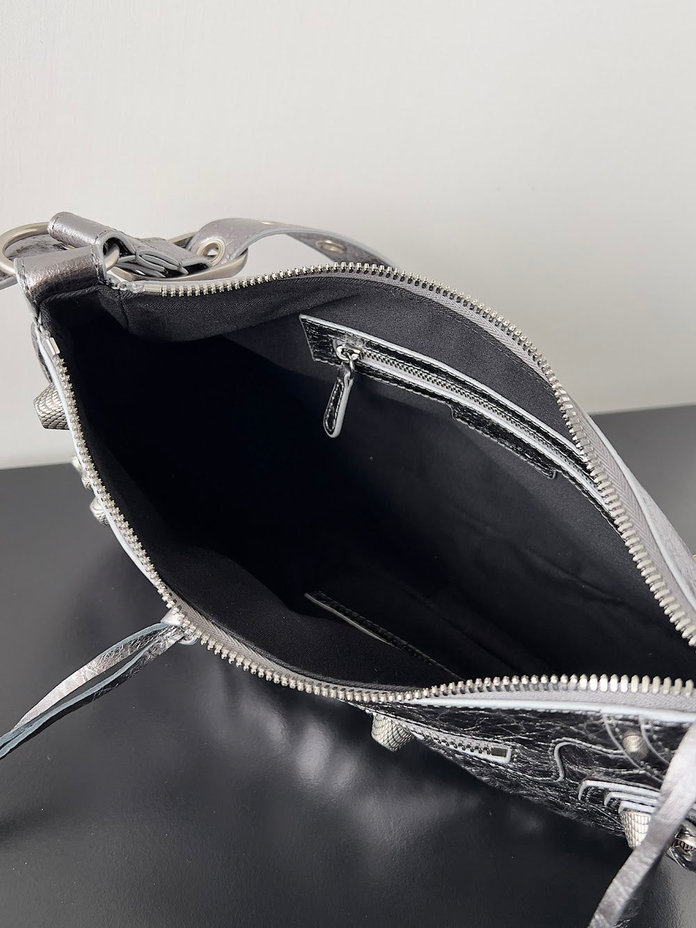Ezyycart Bags Balenciaga Luxury Bag --111146
