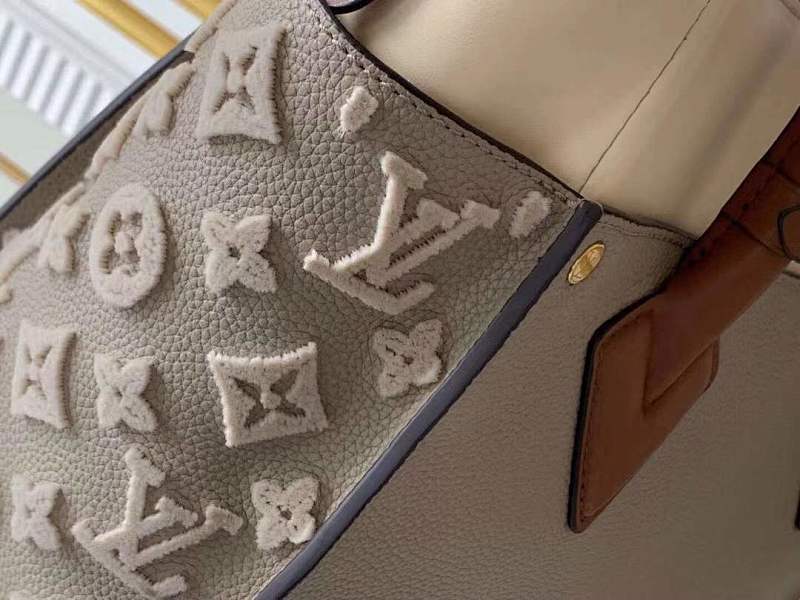 Anum Bags ln Luxury Bag --60469