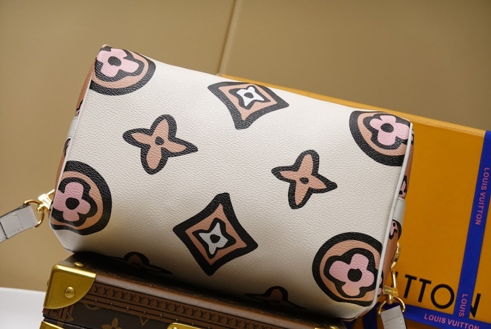 Anum Bags ln Luxury Bag --60355