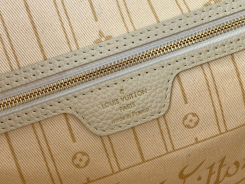 Anum Bags ln Luxury Bag --56372