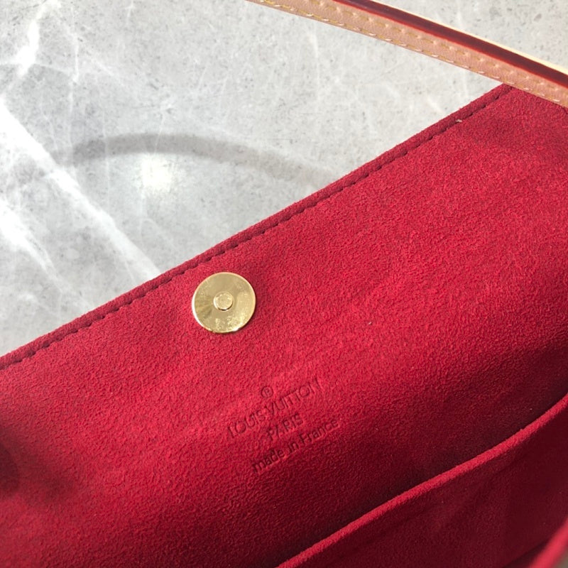 Anum Bags ln Luxury Bag --60042
