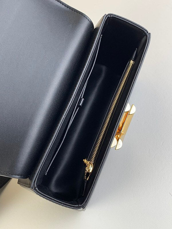 Anum Bags ln Luxury Bag --61158