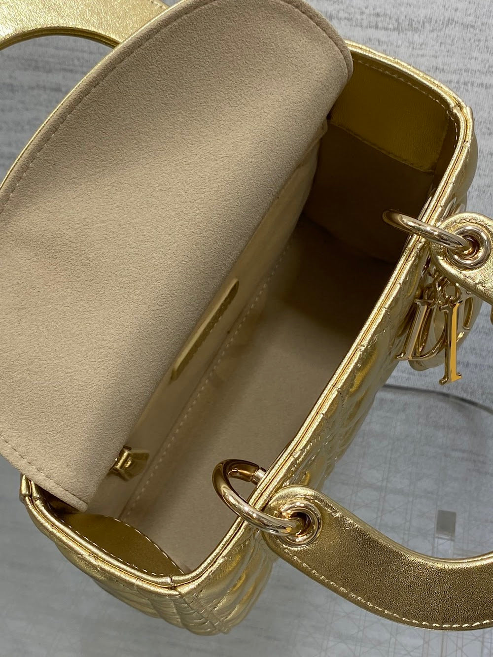 new-designer-premium-bags-nm16470