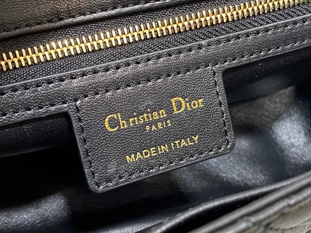 new-luxury-designer-bags-nm16445