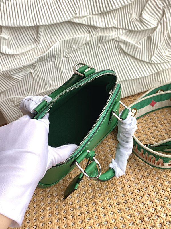Anum Bags ln Luxury Bag --56973