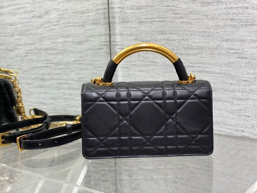 new-luxury-designer-bags-nm16101