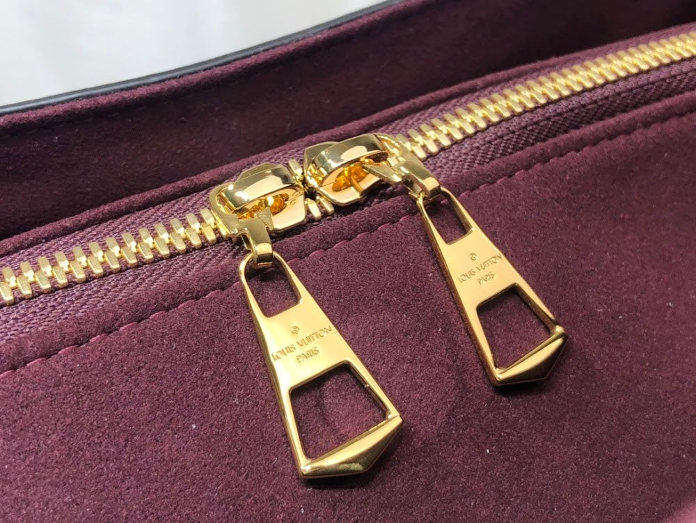 Anum Bags ln Luxury Bag --60150