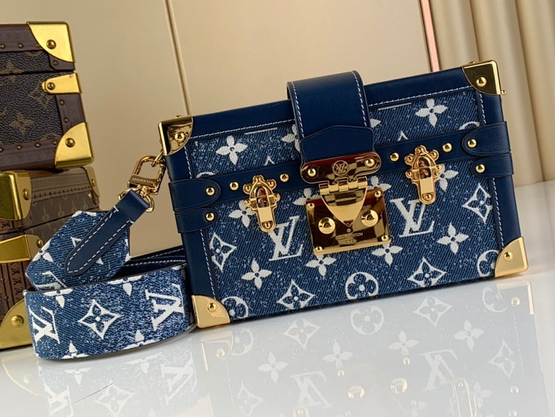 Anum Bags ln Luxury Bag --60845