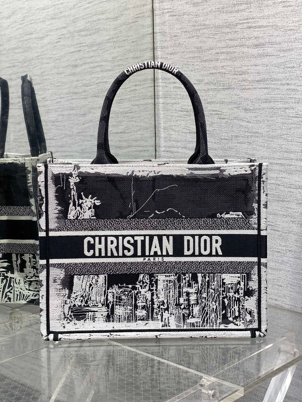 new-luxury-designer-bags-nm16035