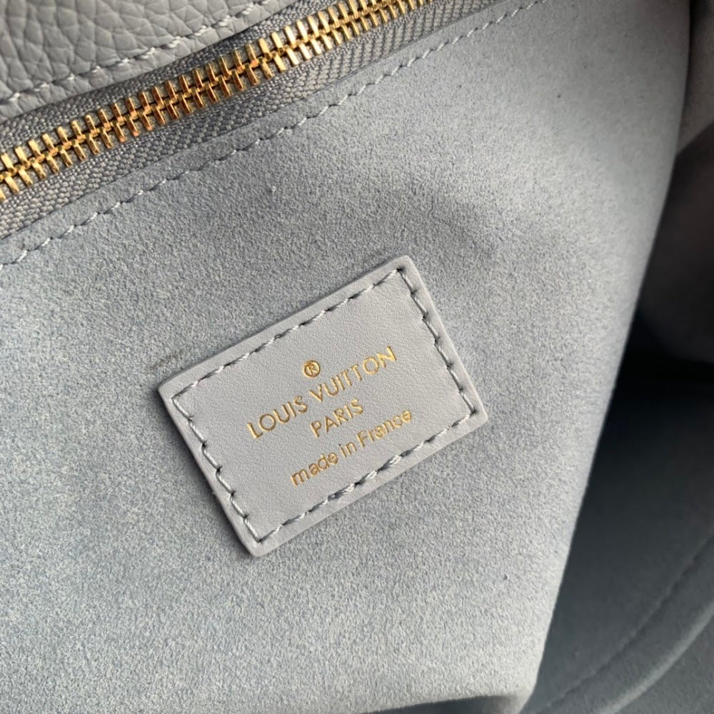 Anum Bags ln Luxury Bag --60811