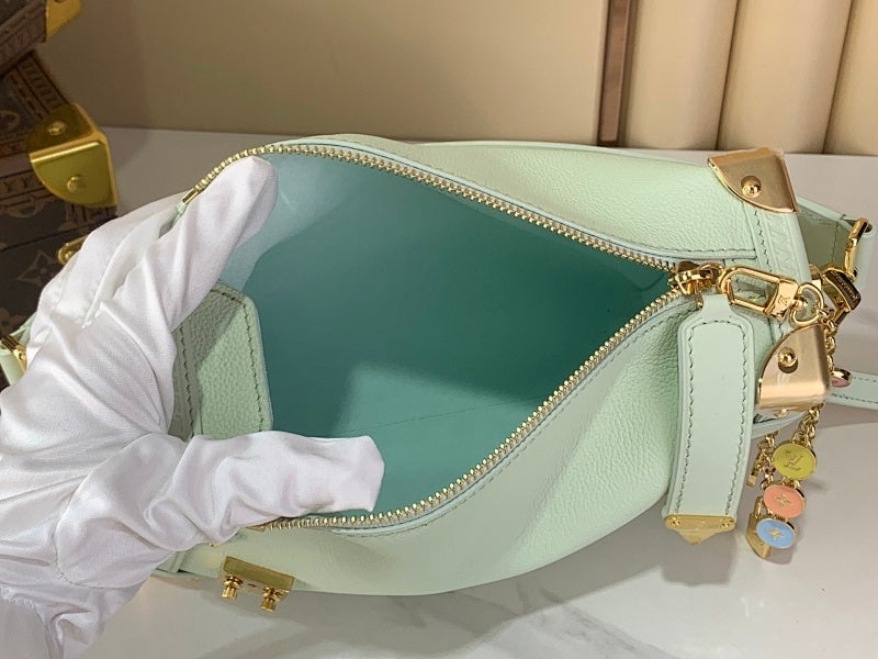 Anum Bags ln Luxury Bag --58895