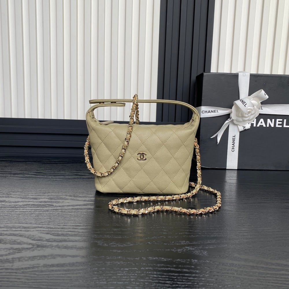 new-luxury-designer-bags-nm20042