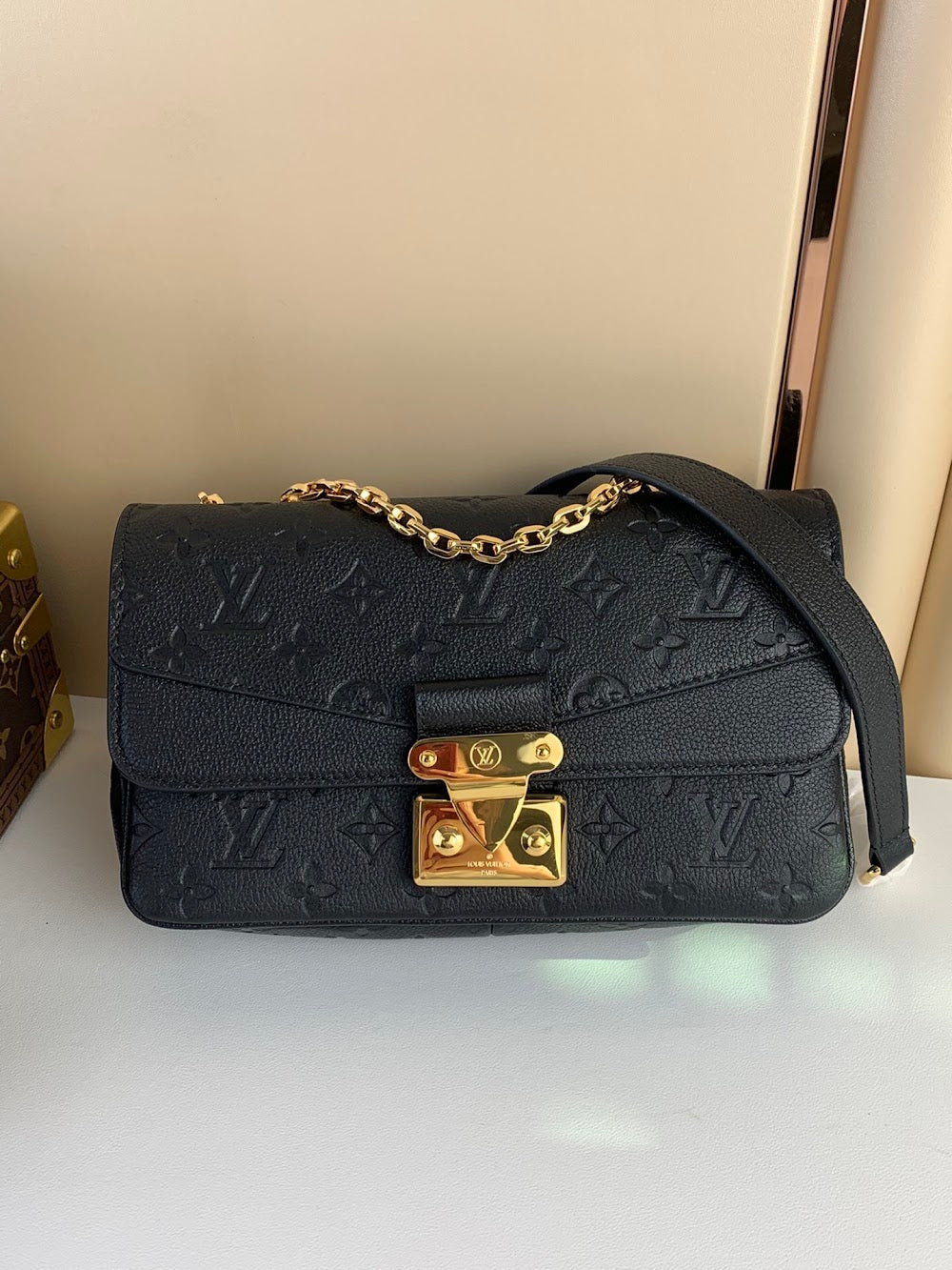 Anum Bags ln Luxury Bag --61112
