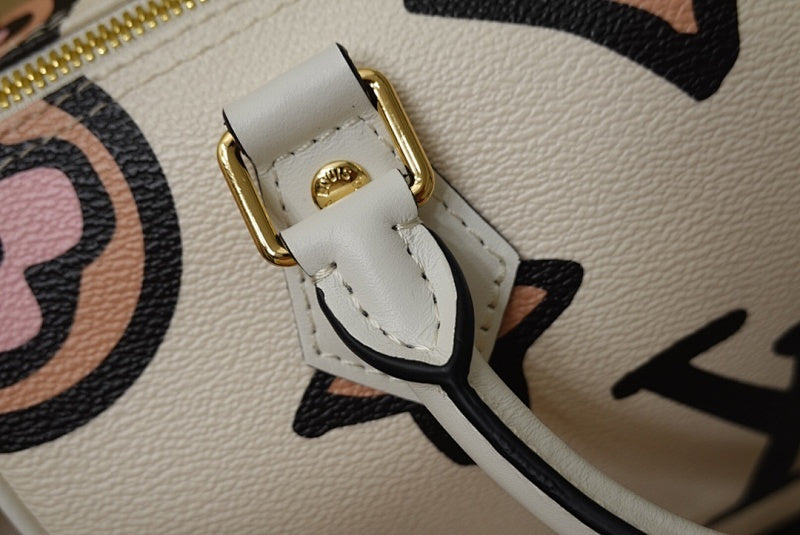 Anum Bags ln Luxury Bag --60355