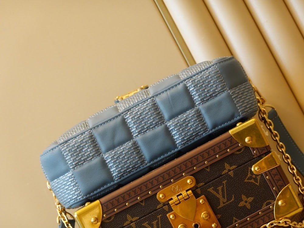 Anum Bags ln Luxury Bag --60276
