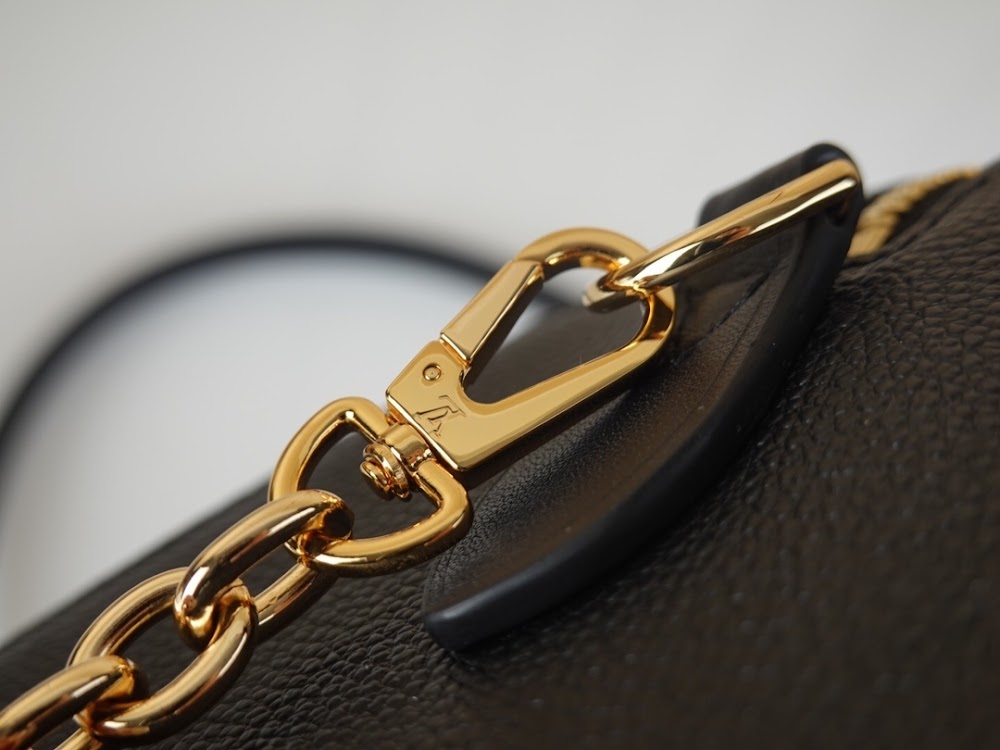 Anum Bags ln Luxury Bag --60476