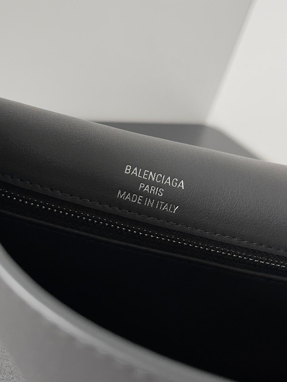 Ezyycart Bags Balenciaga Luxury Bag --111575